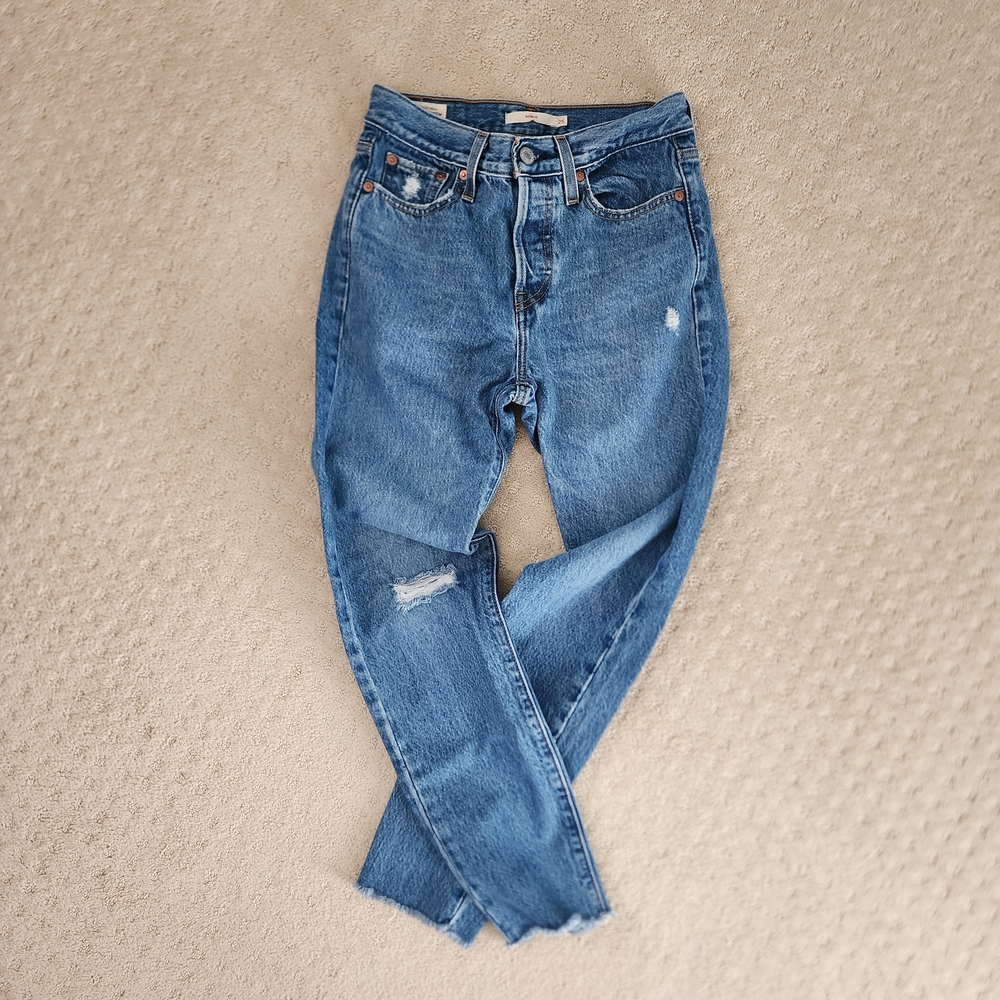Levi's Blue Wedgie Distressed Jeans